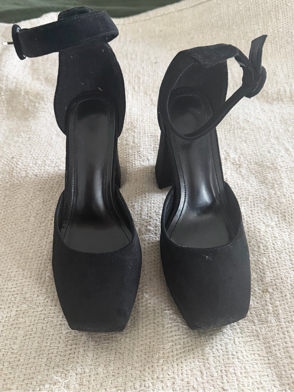 Source Unknown Black Suede Ankle-Strap Block Heels